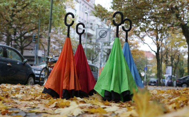 Start-up alemã recria guarda-chuva com design mais prático  (Foto: Divulgação)