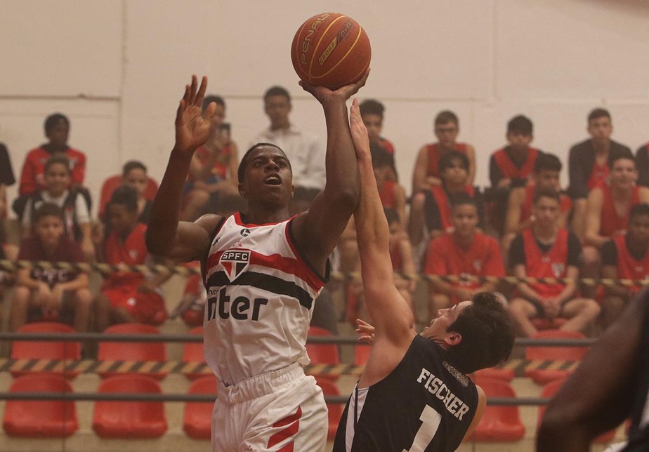 NBB: São Paulo estreia na competição no clássico contra o Corinthians