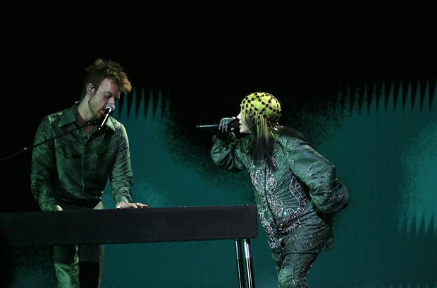 Billie Eilish e o irmão, FINNEAS, no Grammy 2021 (Foto: Getty Images)