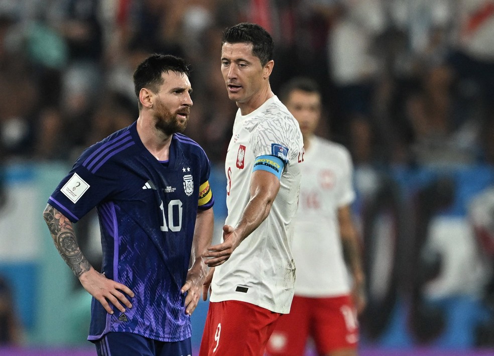 Messi ignora Lewandowski em Polônia x Argentina — Foto: REUTERS/Dylan Martinez