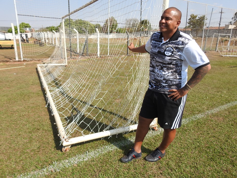 Walter, do Goinia, conversa com a reportagem do ge  Foto: Diego Ribeiro