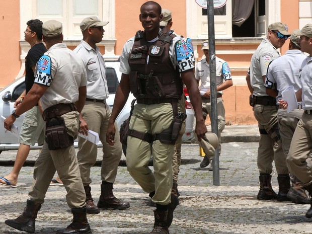 Policiais militares reforçam segurança em pontos turísticos de Salvador (Foto: Elói Corrêa/GOVBA)