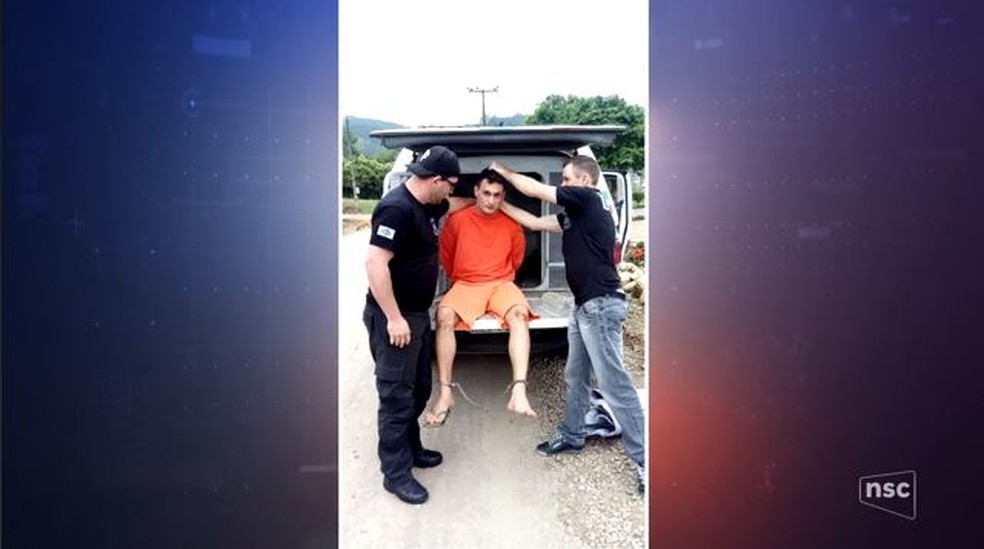 Adonis Leonardo Weber foi recapturado em Laurentino na tarde de terça (Foto: Reprodução NSC TV)