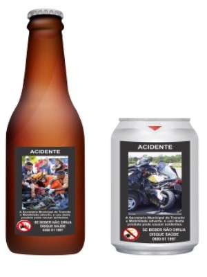 Simulação de embalagens de bebidas alcoólicas com imagens de acidentes, Goiânia, Goiás (Foto: Divulgação/Gabinete Cida Garcêz) Simulação de embalagens de bebidas alcoólicas com imagens de acidentes, Goiânia, Goiás (Foto: Divulgação/Gabinete Cida Garcêz)