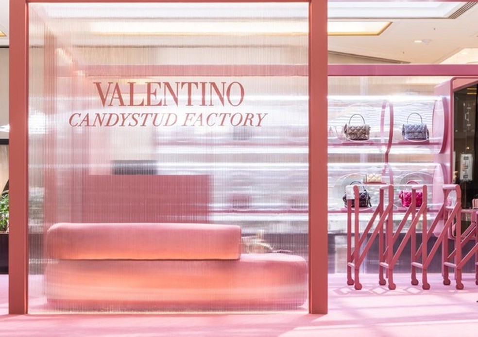 Valentino inaugura pop up store no Iguatemi São Paulo assinado