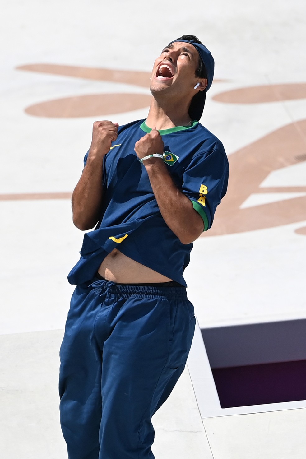 Kelvin Hoefler comemora ap�s sua �ltima manobra na final � Foto: Marijan Murat/picture alliance via Getty Images