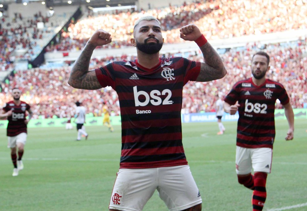 Gabigol comemora pelo Flamengo — Foto: André Durão / GloboEsporte.com