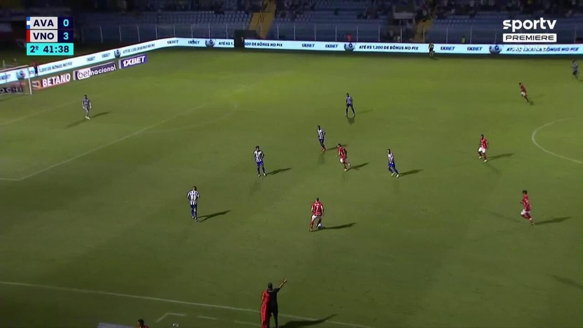 "Farewell to Coach Alex as Avai Announces Departure After 18 Games in Brasileirão Série B 2023