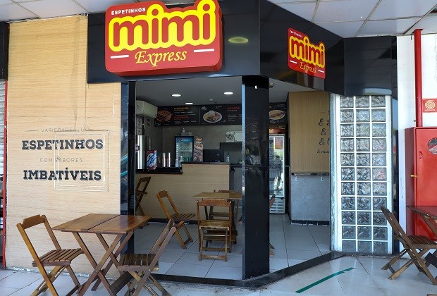 Unidade da franquia Espetinhos Mimi: rede agora aposta em dark stores como distribuidoras (Foto: Divulgação)