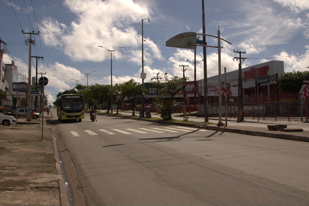 DEPOIS | SÃO LUÍS (MA) - Avenida Daniel de la Touche, na terça-feira (5), primeiro dia do 'lockdown'. — Foto: Rafaelle Fróes/G1 MA