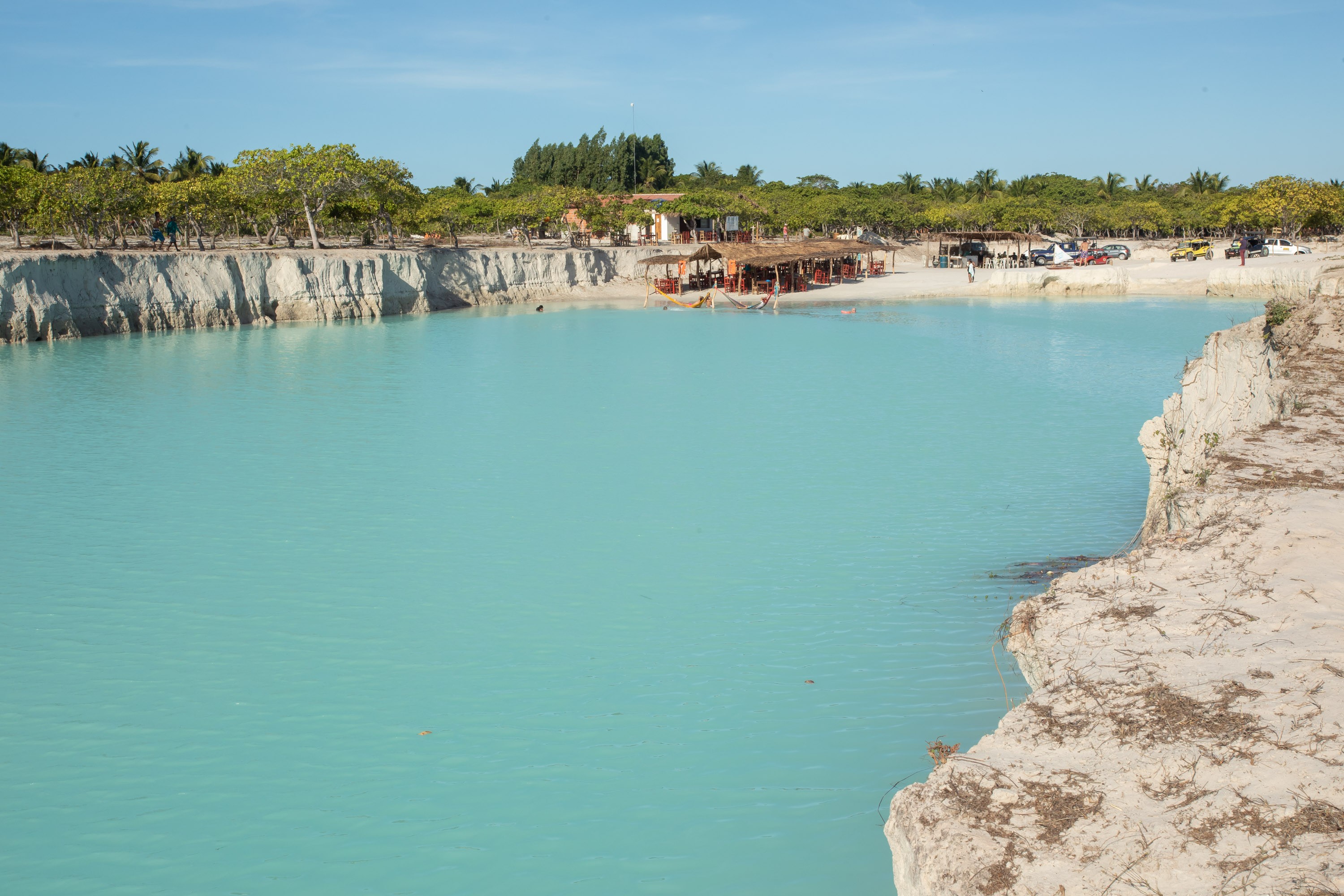 Turista morre após se afogar no Buraco Azul, atração turística de Cruz, no litoral do Ceará