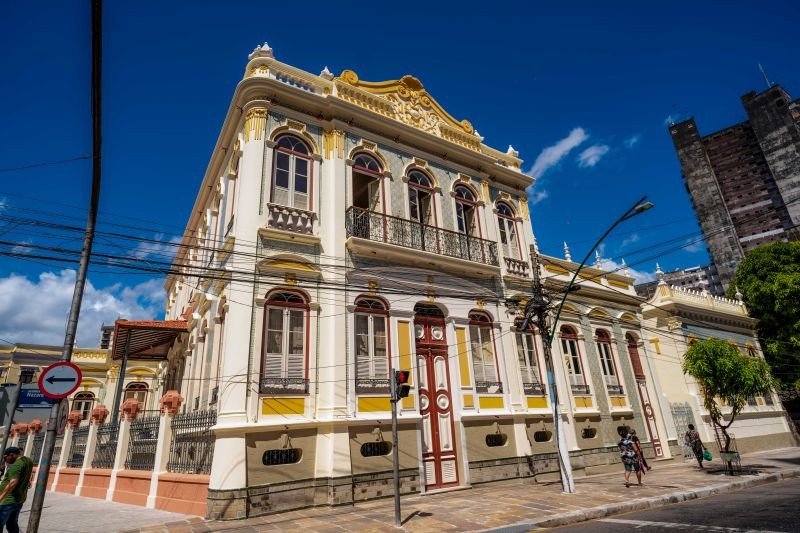 Show e exposições marcam abertura do centenário Palatece Faciola após restauro em Belém