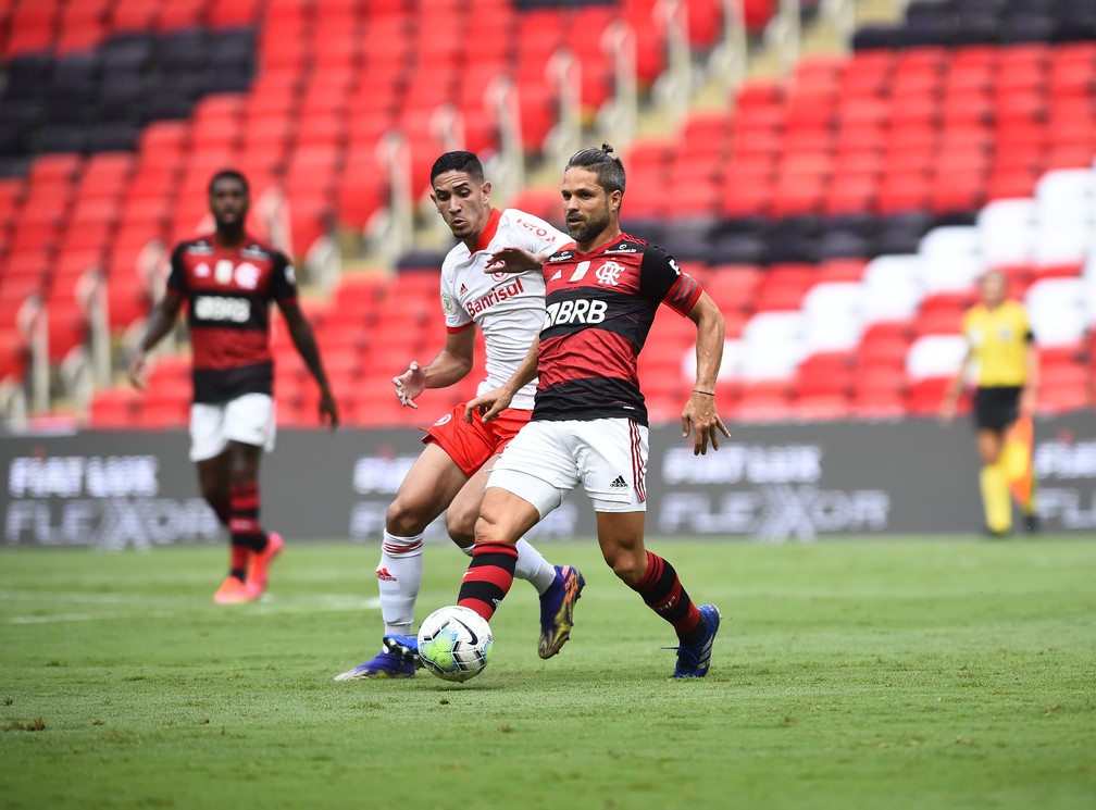 Diego - Flamengo x Internacional, Brasileirão — Foto: André Durão 