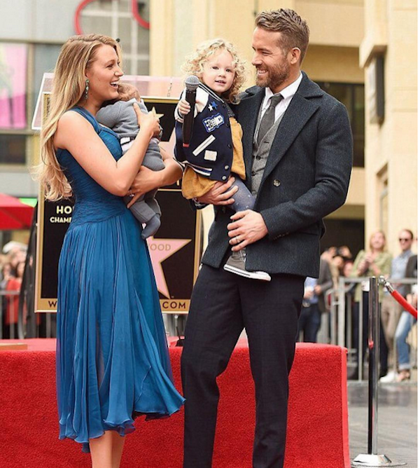 Ryan Reynolds, Blake Lively e as duas filhas (Foto: Instagram)