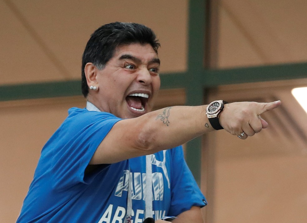 Maradona estava presente em Argentina x Cro&aacute;cia (Foto:  REUTERS/Matthew Childs)