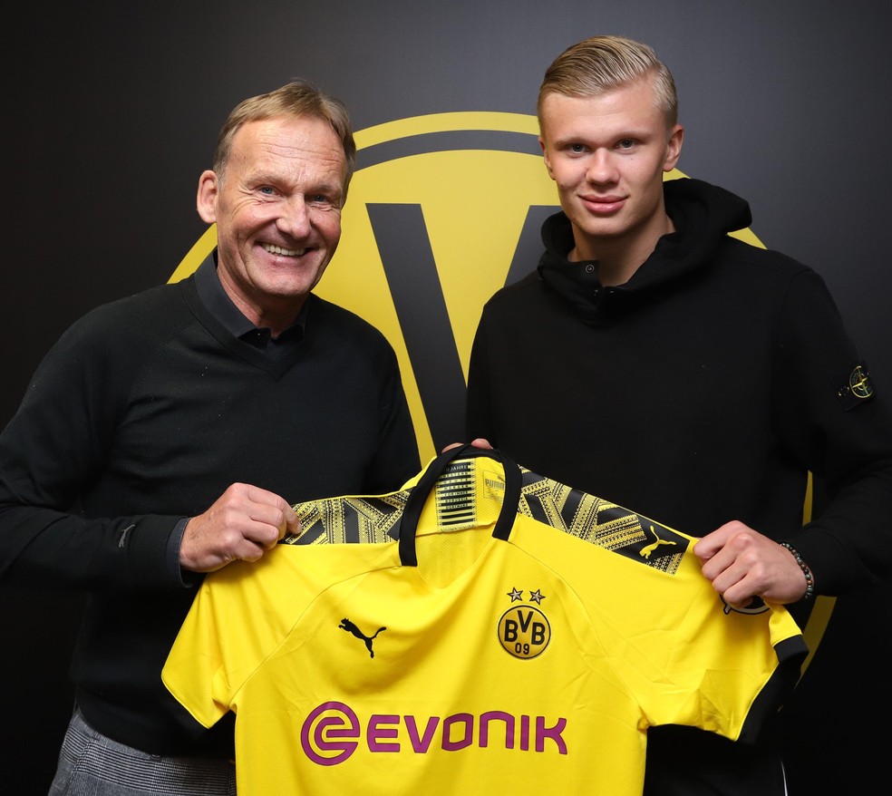 Borussia Dortmund Vence Concorrencia E Anuncia A Contratacao Da Joia Norueguesa Haaland Futebol Alemao Ge