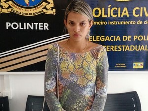 Jovem foi presa em operação da Polinter em Boa Vista (Foto: Polícia Civil/ divulgação)