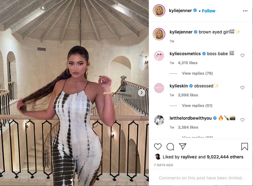 O post que teve a legenda editada pela socialite Kylie Jenner (Foto: Instagram)