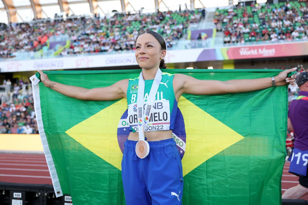 Leticia Oro Melo é bronze no salto em distância do Mundial de Atletismo  — Foto: Patrick Smith/Getty Images