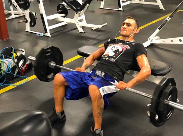 O lutador Tony Ferguson durante um treino (Foto: Instagram)