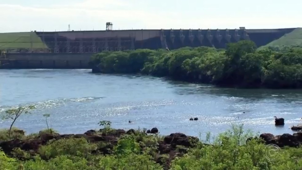 Usina hidrelétrica de Água Vermelha na região noroeste paulista  — Foto: Reprodução/TV TEM