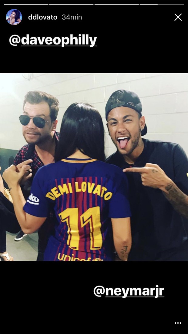 Demi Lovato Posta Nova Foto Com Neymar Quem Quem News