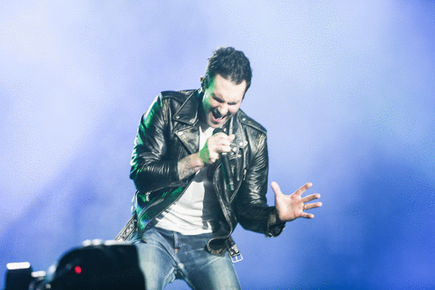 Adam Levine mostra seu potencial vocal no segundo show do Maroon 5 no Rock in Rio 2017