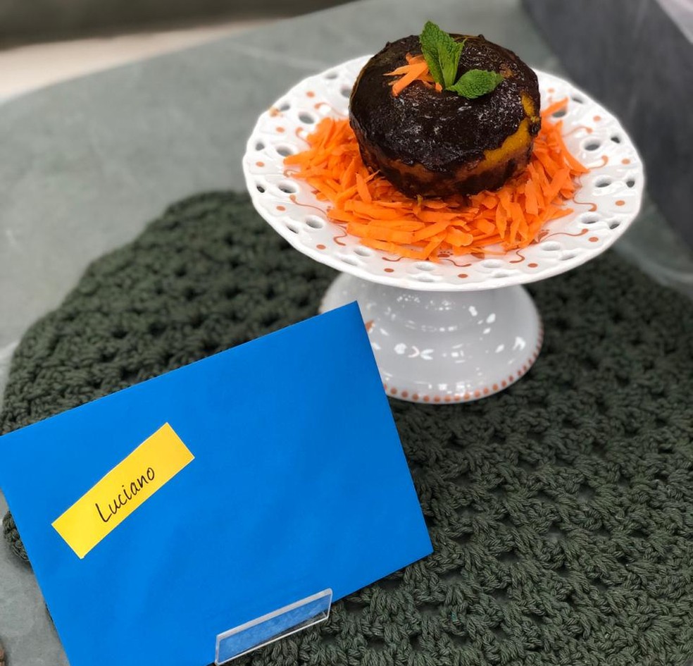 Bolo De Cenoura Com Cobertura