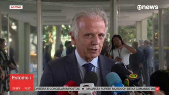 'Estávamos 100% do lado da lei, e ele não', diz ministro da Defesa sobre ex-comandante da Marinha citado por Cid em delação - Programa: Estúdio i