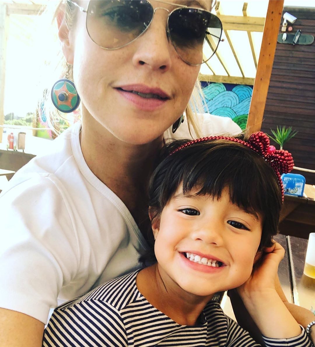 Luana Piovani e a filha Liz (Foto: Reprodução/Instagram)
