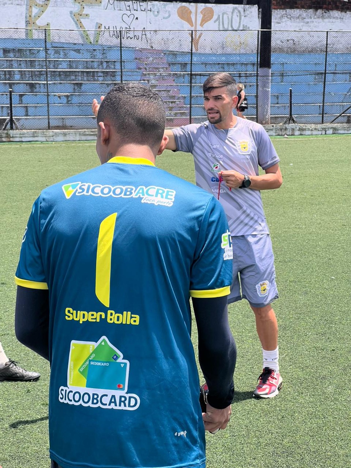 Galvez fecha preparação e tem oito mudanças para despedida na Copa São