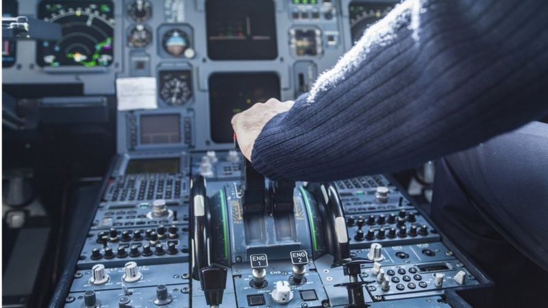 Embora a falta de pilotos tenha afetado a indústria em todo o mundo, os Estados Unidos sentiram o problema de maneira mais intensa (Foto: Getty Images via BBC News)