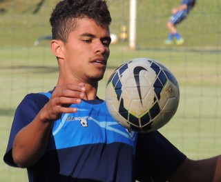 Grêmio retoma conversas e prepara nova investida em lateral do Londrina