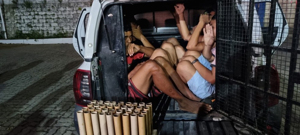 Presos com fogos de artifício em Manaus — Foto: Divulgação