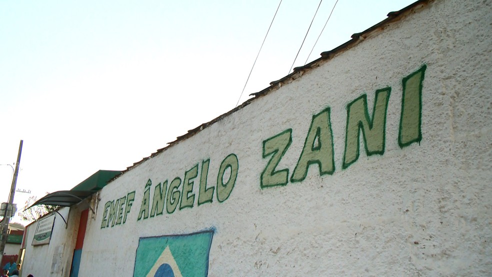 Escola Ângelo Zani, em Vila Velha, também foi fechada devido a toque de recolher — Foto: Reprodução/TV Gazeta