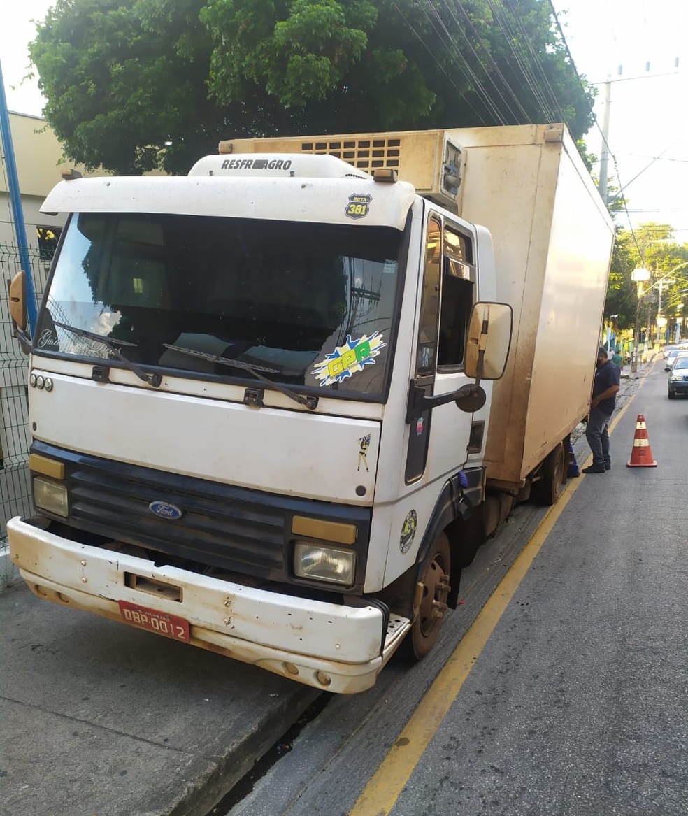 Sistema de localização do veículo impediu a continuação do plano do motorista — Foto: Divulgação / Polícia Militar