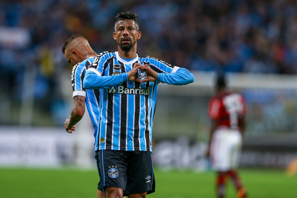 Ex-Grêmio, Léo Moura anuncia aposentadoria aos 42 anos