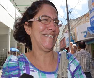 Na opinião da dona de casa Lucineide Brito eles auxiliam o prefeito na execução das obras (Foto: Marina Fontenele/G1 SE)