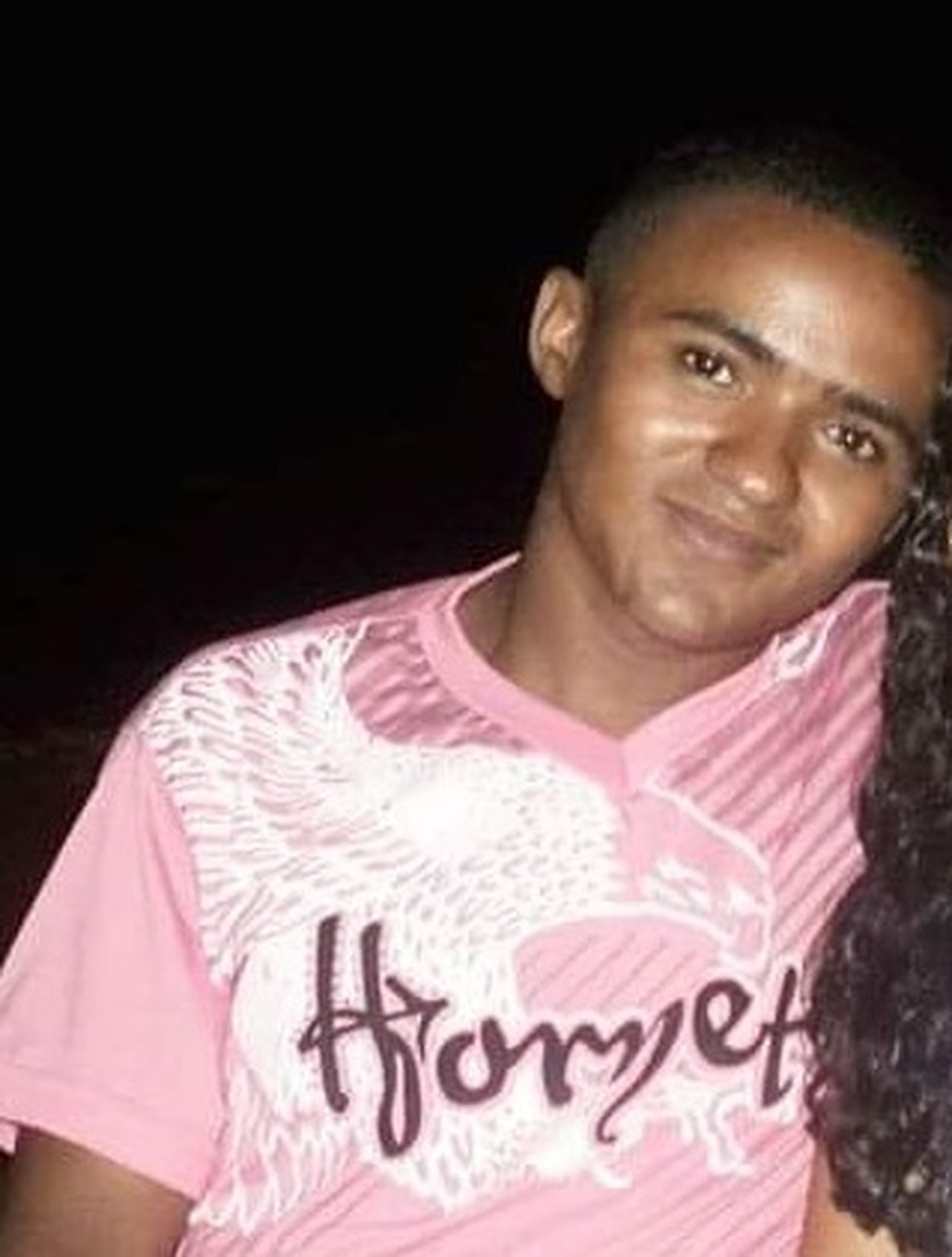Magno Borges de Oliveira, 29 anos,  foi abordado pelo criminoso quando chegava em casa no bairro Bom Jesus. — Foto: Reprodução