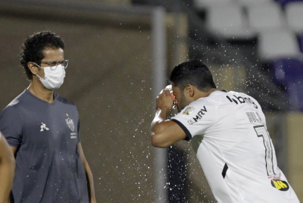 America De Cali X Atletico Mg Em Barranquilla E Paralisado Em Funcao De Protestos Nos Arredores Do Estadio Libertadores Ge