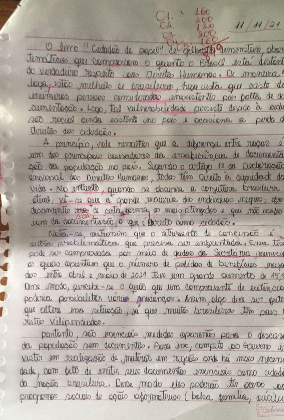 Uma das redações dos alunos da professora cearense Núbia Rocha, proposta como exercício duas semanas antes do Enem. — Foto: Arquivo pessoal