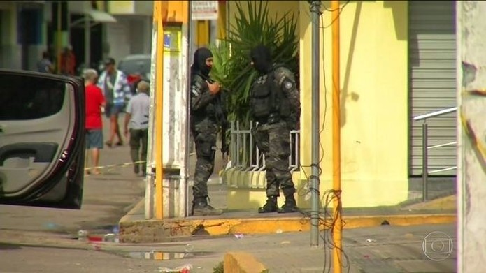 Tentativa de assalto terminou com 14 mortos no interior do Ceará — Foto: Reprodução/JN