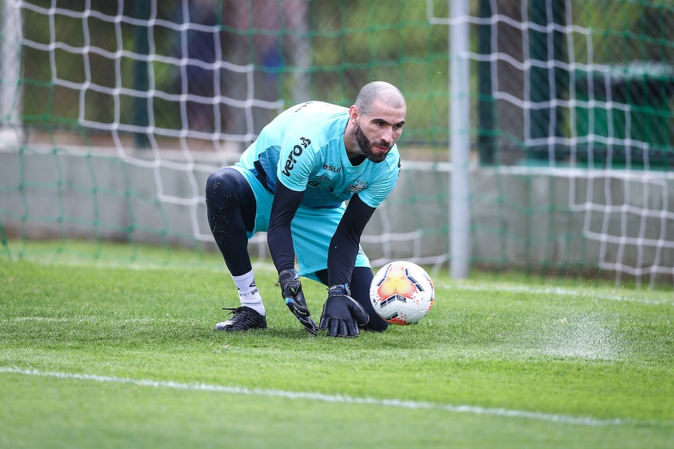 Vanderlei exalta momento do Grêmio, mas alerta para favoritismo: Não fica de véspera