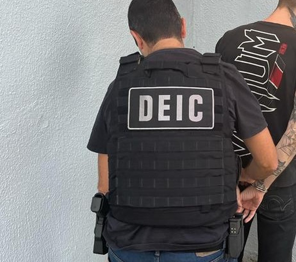 Polícia Civil prendeu homens após determinação da Justiça de Santa Catarina — Foto: Polícia Civil/Divulgação