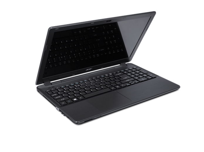 E5 571 se destaca pelo custo baixo e a tela de 15 polegadas, rara em laptops mais baratos (Foto: Divulgação/Acer)