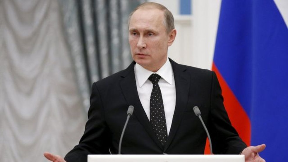 Putin, presidente da Rússia, é outro "baixinho"; ele tem 1,70 m — Foto: REUTERS/via BBC