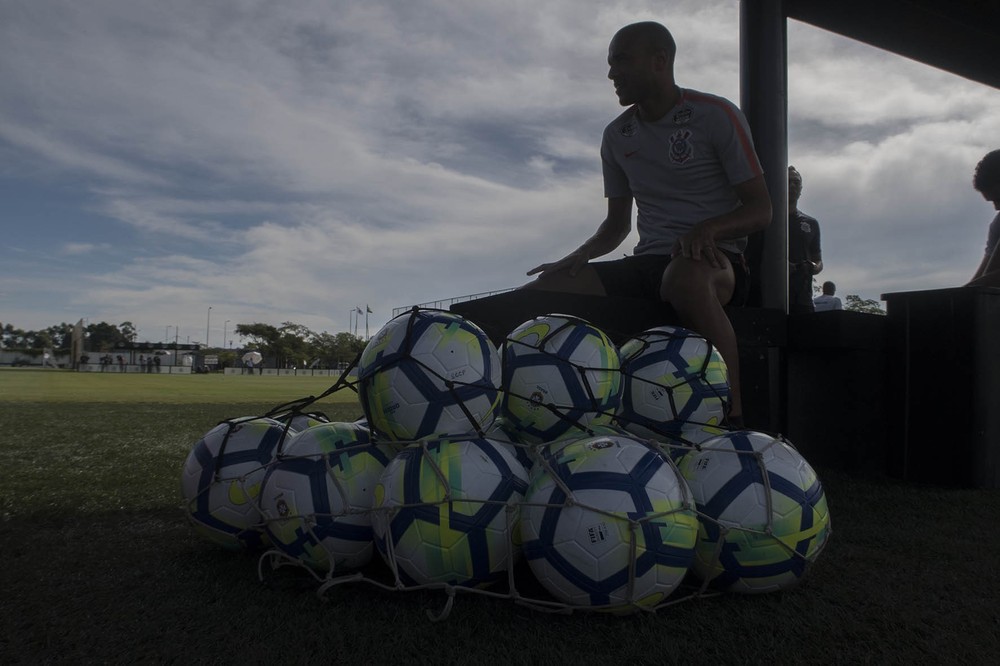 Quando Roger estreia no Corinthians? Carille promete ter cuidados até a Copa