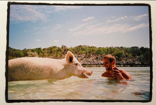 O ator Paul Walker em uma foto antiga publicada nas redes sociais pela filha dele, Meadow Walker (Foto: Instagram)