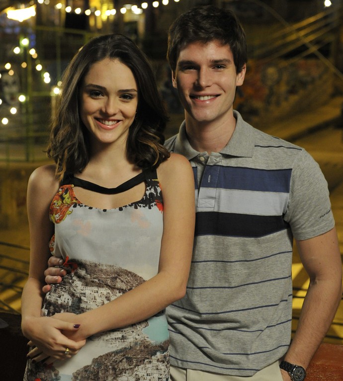 Jonatas viveu um par romântico na trama ao lado de Isabelle Drummond (Foto: Renato Rocha Miranda / TV Globo)