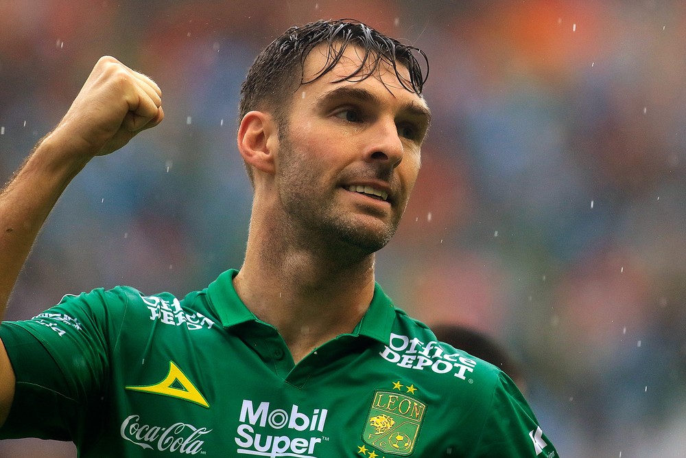 Entre otimismo e cautela, Corinthians mantém negociação por Mauro Boselli